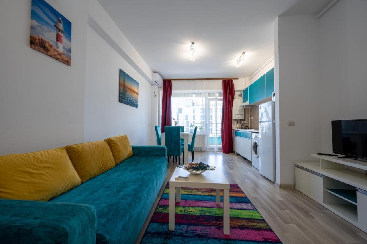 Summerland Sea View Apartament *